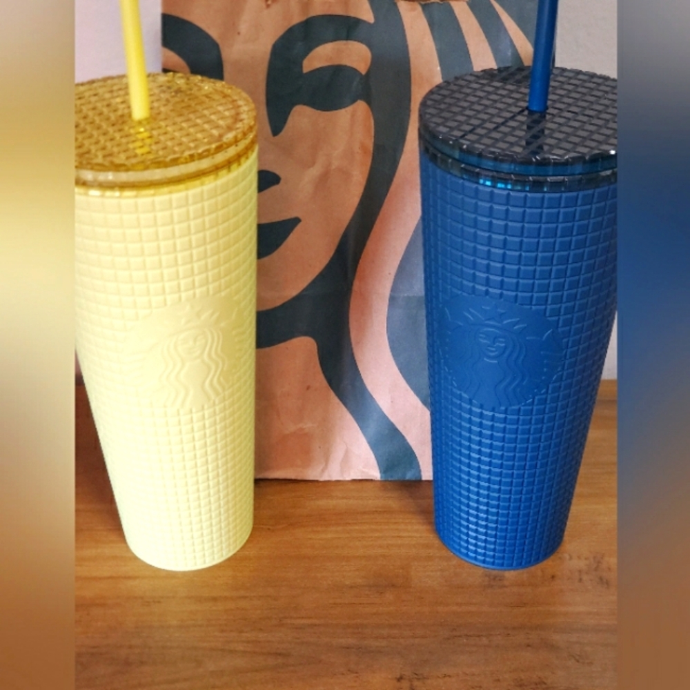 Starbucks Set; Navy blue & yellow Soft Touch Grid 24oz
